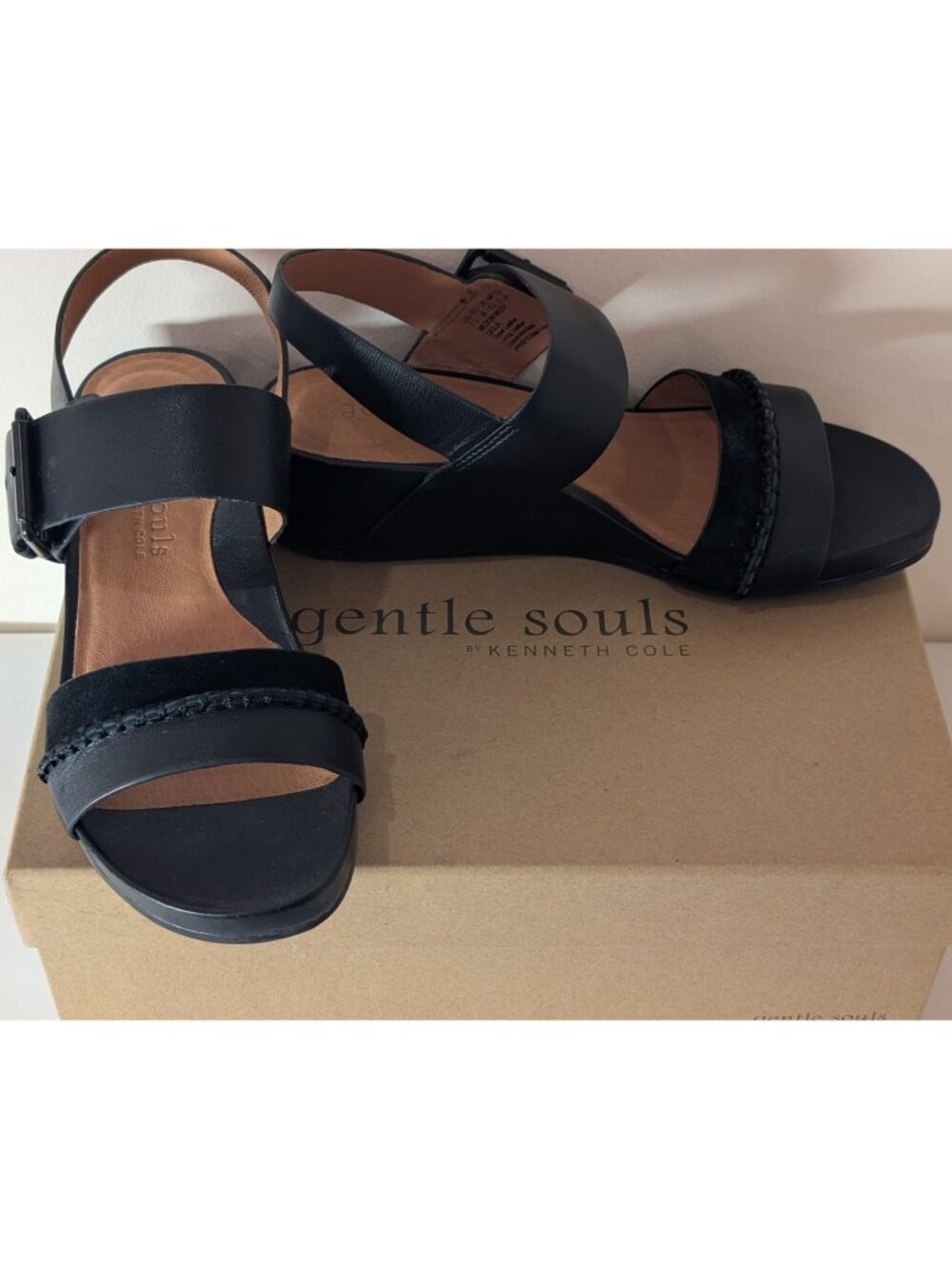 NEW Gentle Souls by Kenneth Cole Black Leather Giulia Wedge Sandals, Size 7.5
